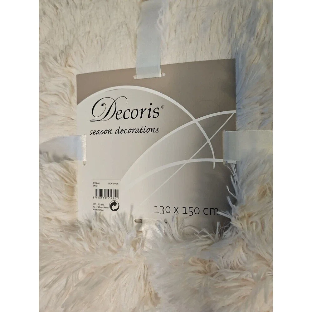 Decoris snuggle up